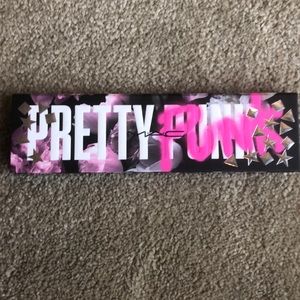 MAC pretty punk palette